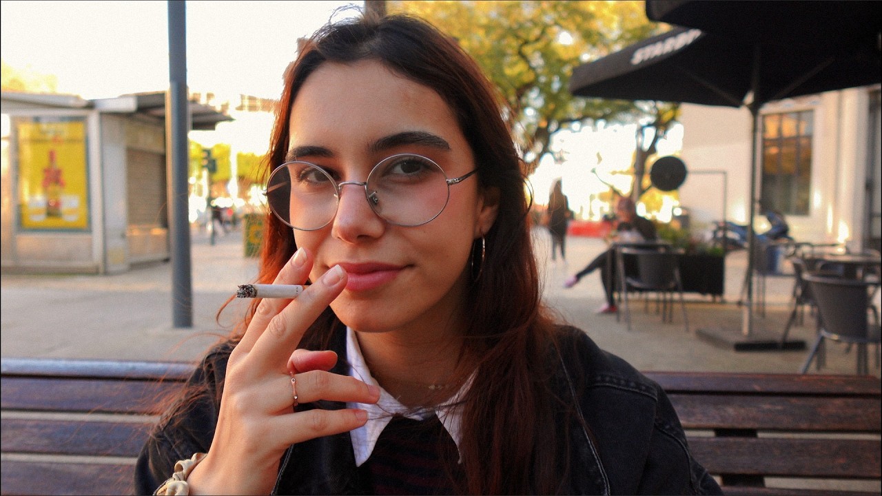 smoking cigarettes & exploring the streets of Lisbon!