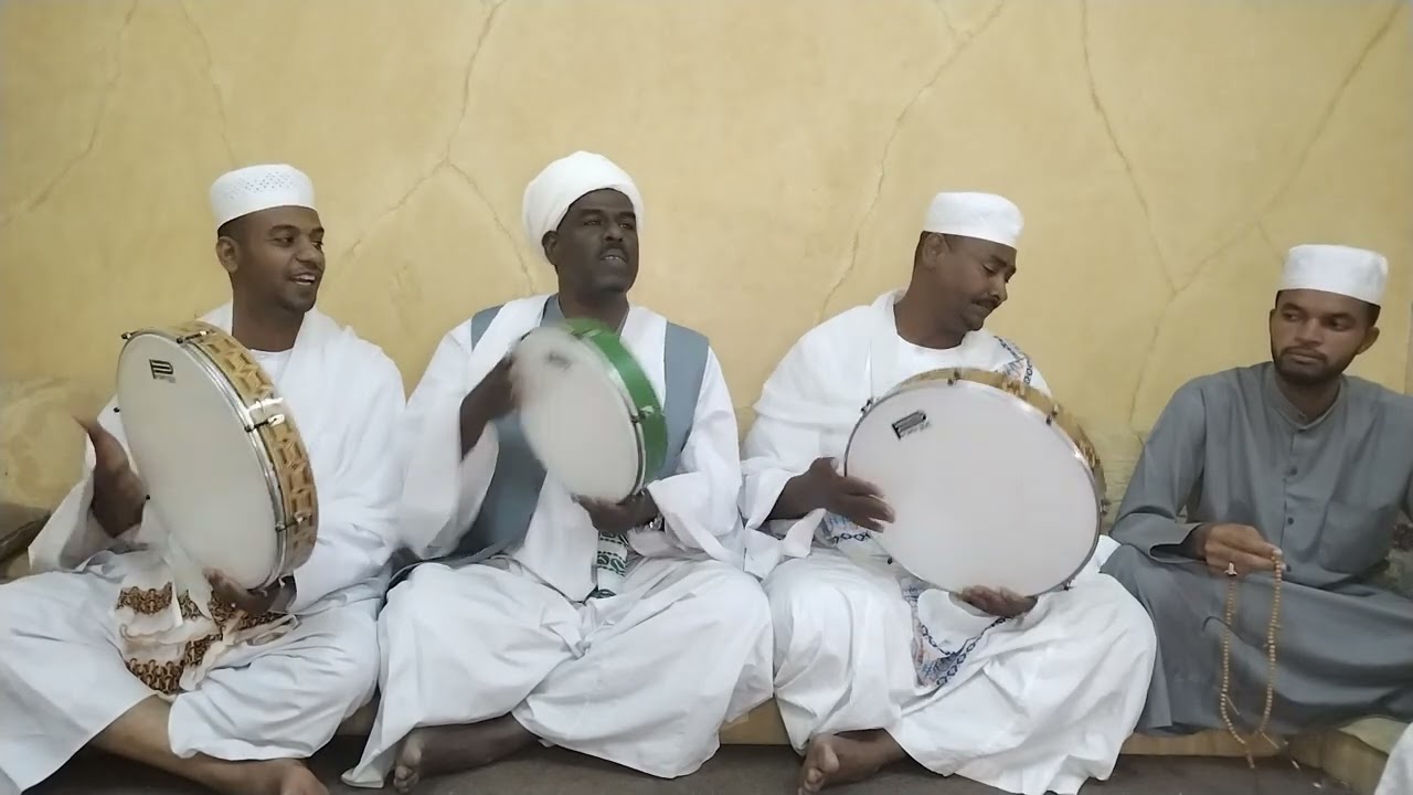 سعد الحفيد براق الحجاز برفقة المداح فكي علي و حسن ابراهيم ليالي المدينة المنورة منزلي