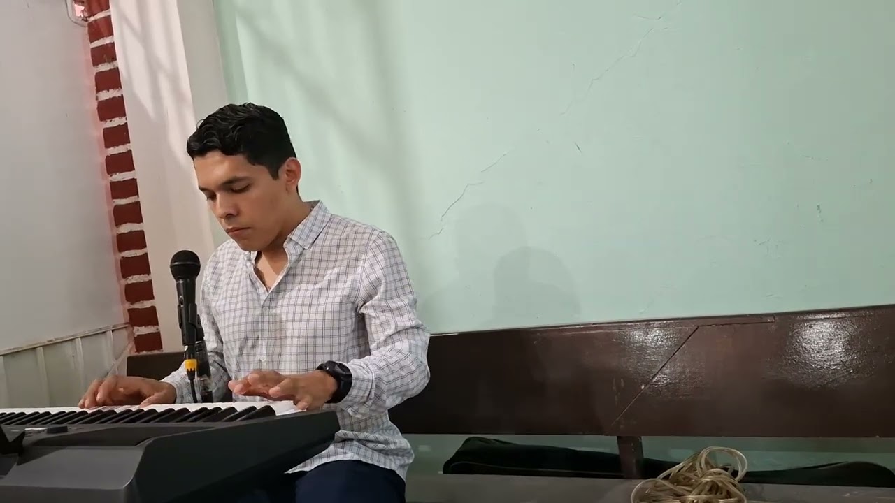 Gloria al Se&ntilde;or que reina en el cielo, Piano