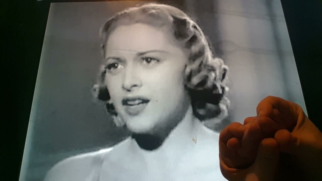 Horacio the handsnake - Amanda Duff (actress)