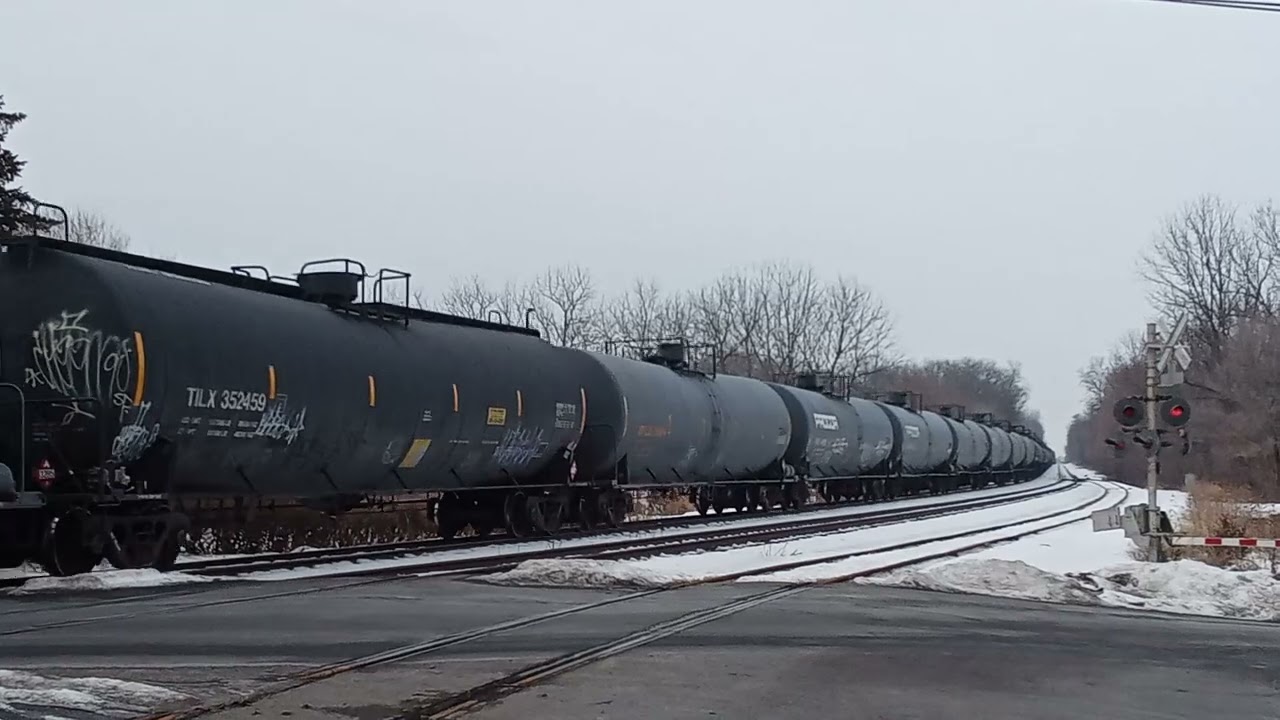 Erie railroad 1068 leads with NS 8156 through Mertztown on 10K  