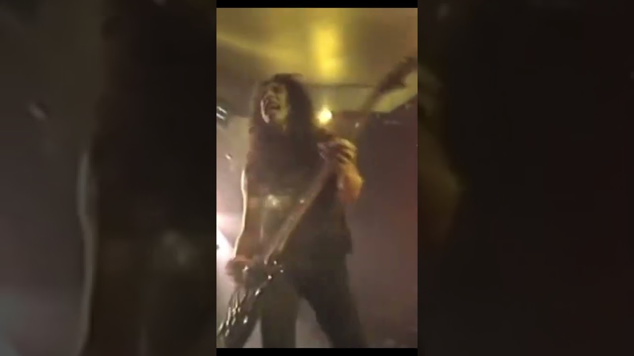 Metallica- Am I Evil? Lars Vocal,James Drums - Live