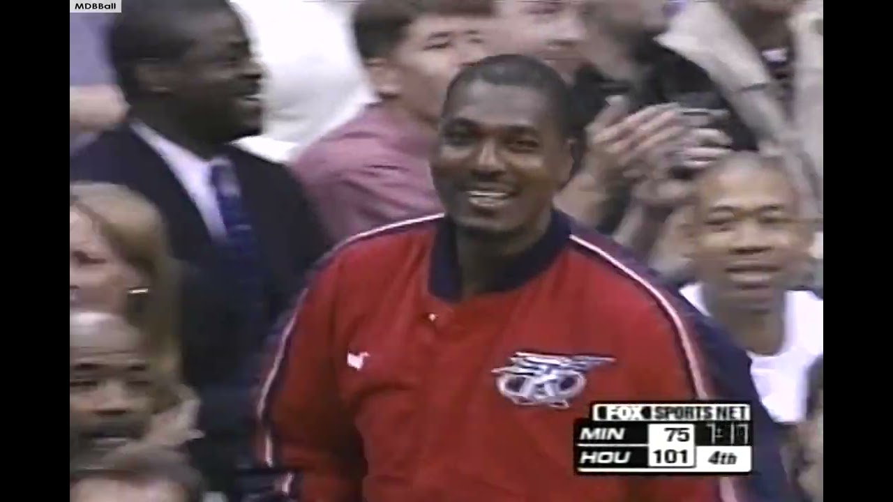 End Of An Era - Hakeem Olajuwon's Last Game As A Houston Rocket! 2001