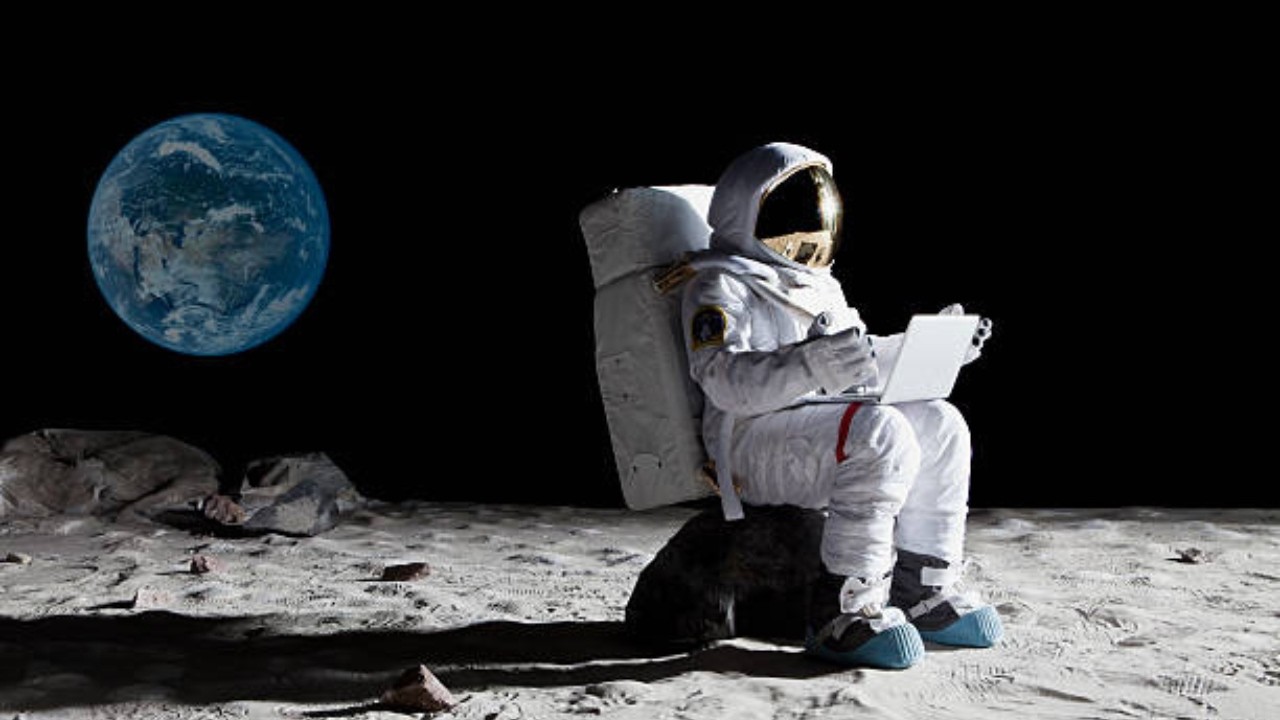 What Will Humans Do On The Moon?