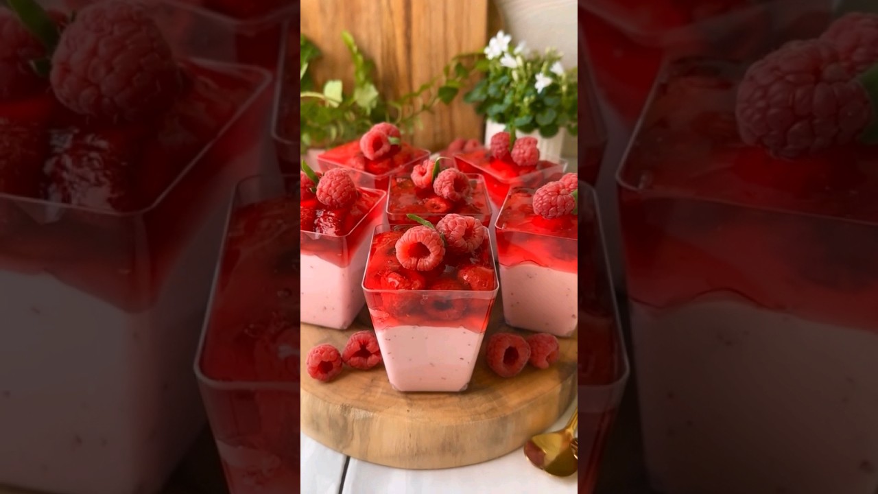 Pianka malinowa z galaretką to pyszny pomysł na mini deserki #healthyfood