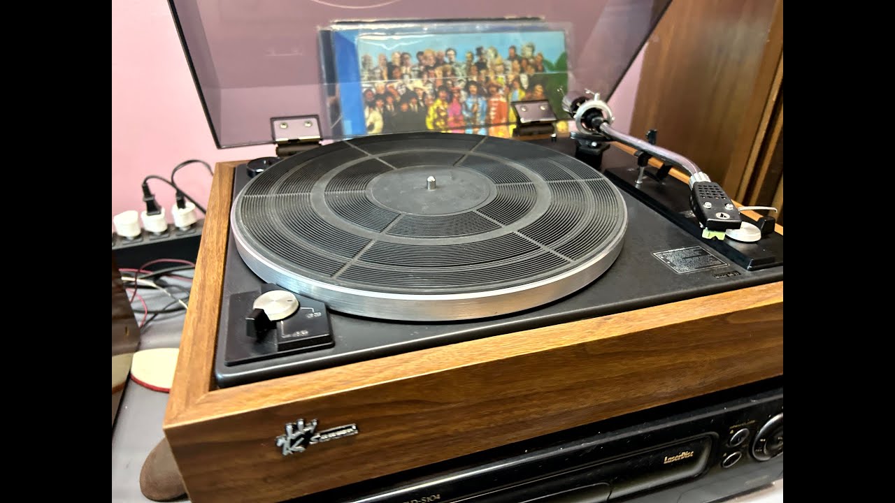 O Rei do Som - Toca Discos Sansui SR-212 BLACK