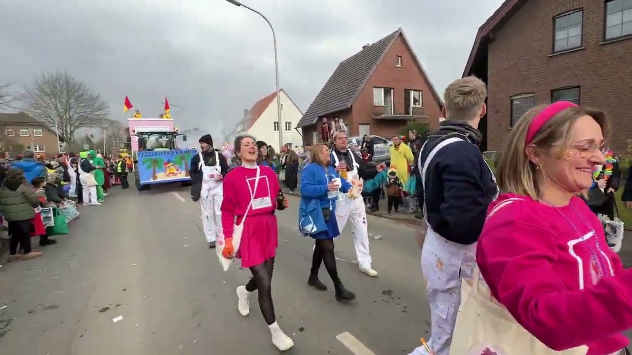 Karnevalssamstag in Porselen   -  Dr Zoch kütt