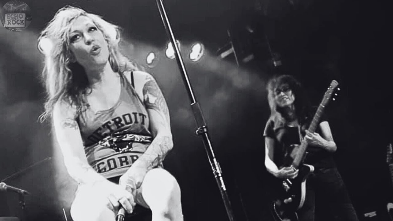 🎸 Rock Legends Revealed: 50 Hidden Moments From Hollywood&rsquo;s 90s Scene | Echo of Rock