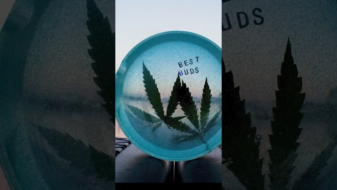 🚬🎨💅 #headyart #420 #420daily #stonerfam #headyart #resinart #resinartist #resin