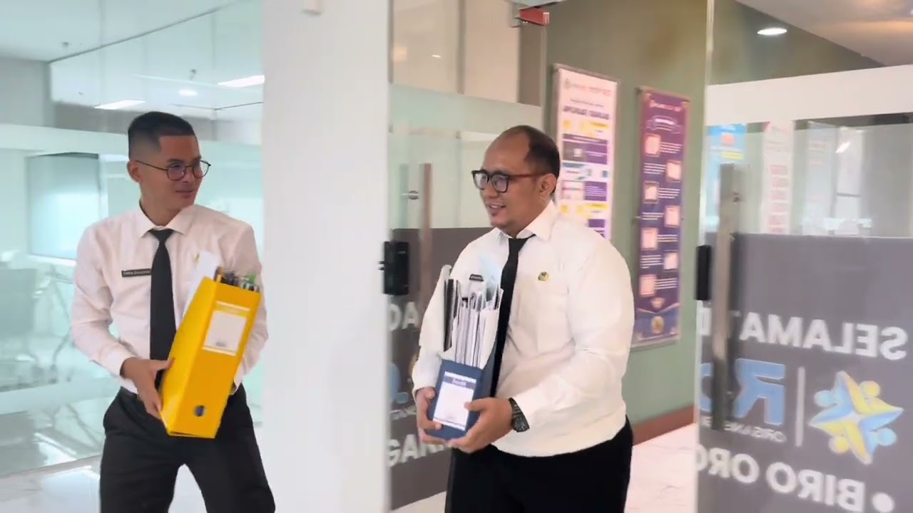 Contoh Implementasi Core Values ASN BerAKHLAK di Lingkungan Kerja