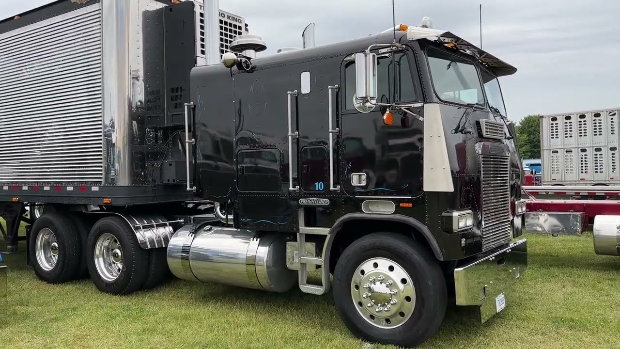 1987 Freightliner Cabover
