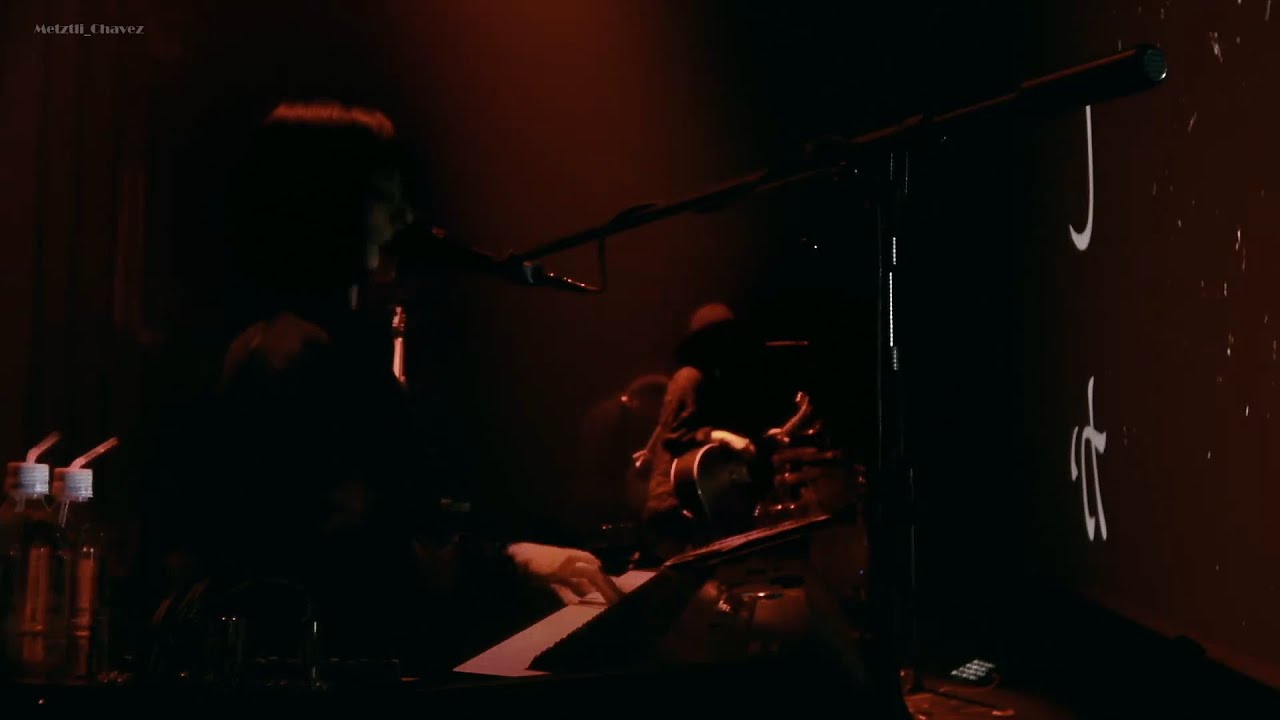 Swipe/Desliza LIVE -amazarashi en español + Eng subs