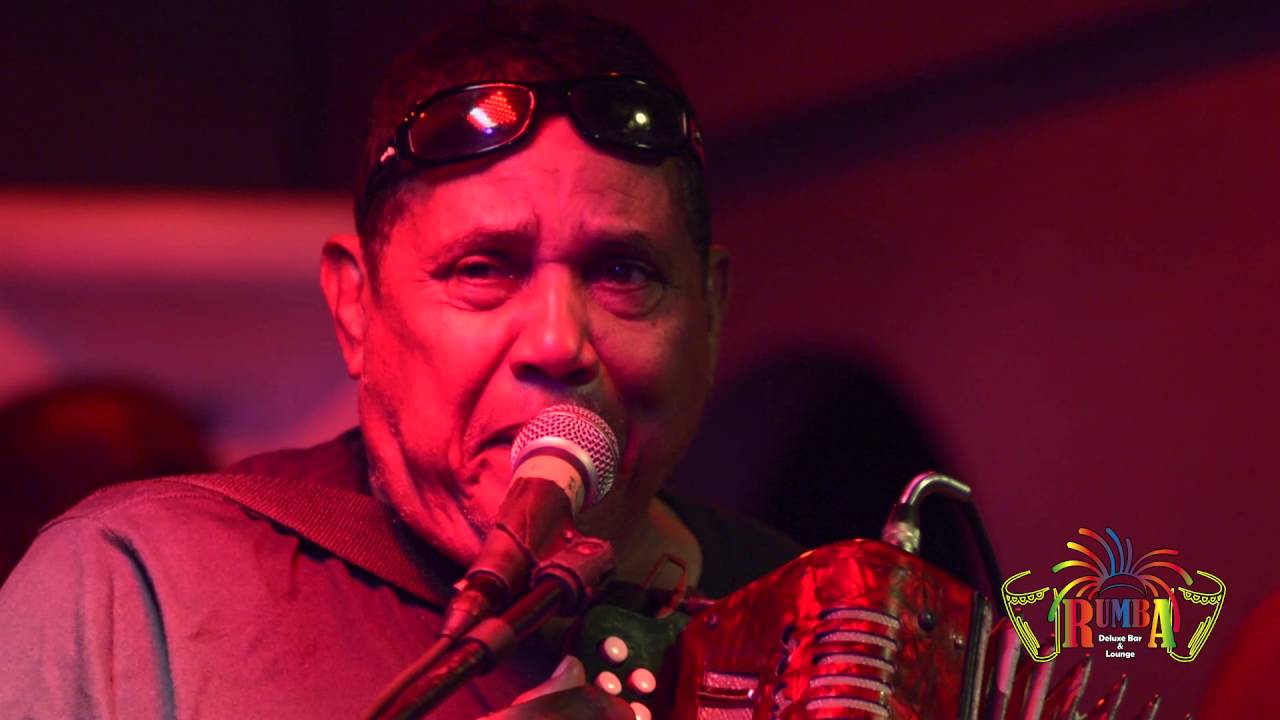 El Tatuaje - El Maestro Pedron y su conjunto tipico - Rumba Deluxe Bar and Lounge  Santo Domingo