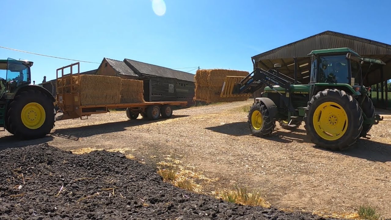 John Deere 3350 погрузка соломы