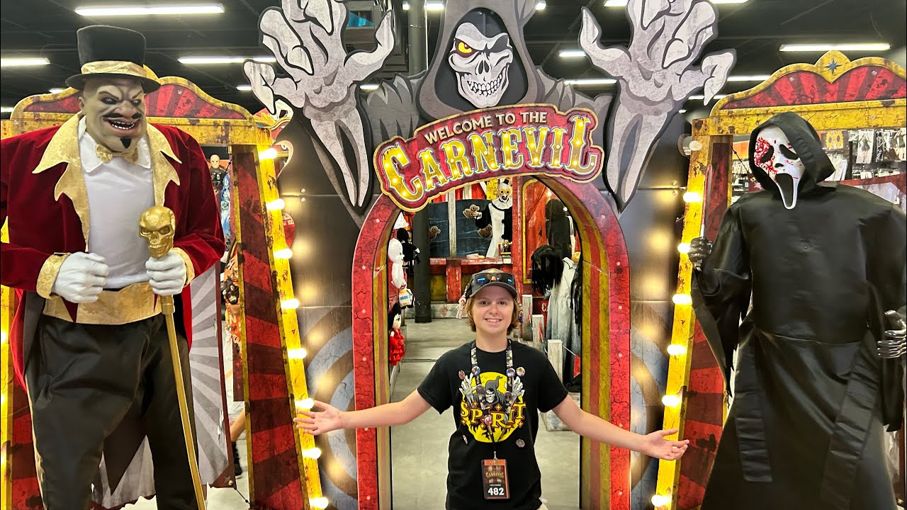 Spirit Halloween flagship store tour 2024 #animatronics #scary #spirithalloween #halloween #carnevil