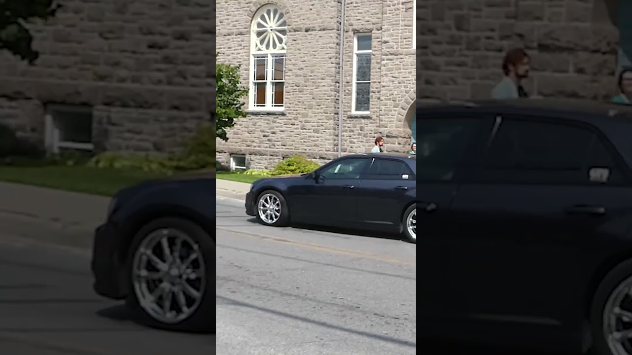 Chrysler 300C 5.7L HEMI💥 Straight Piped 