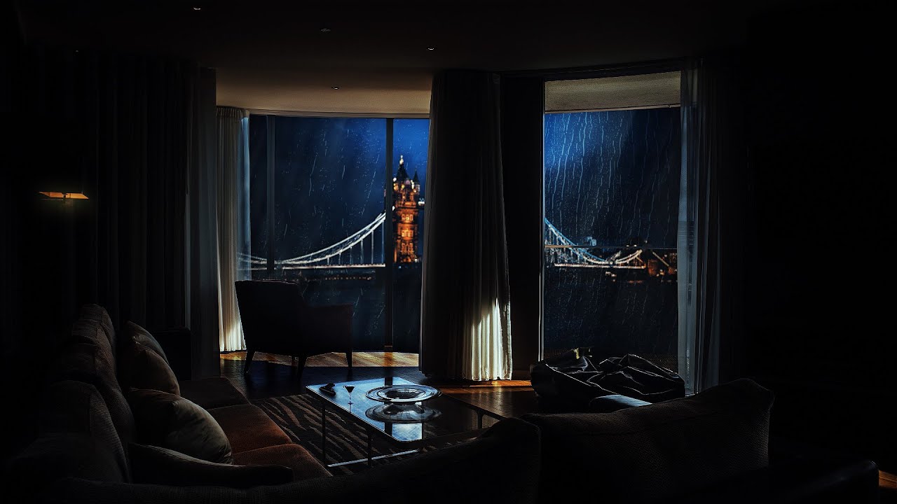 🍸 JAMES BOND'S LONDON APARTMENT | Rumbling Thunder and Rain Sounds | Night London City Traffic ASMR