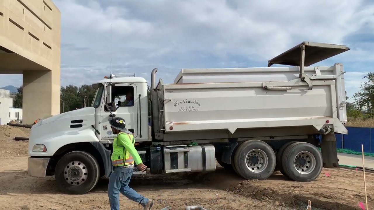 Complicated Dump Truck Delivery. Wow, this could have gone bad!!!