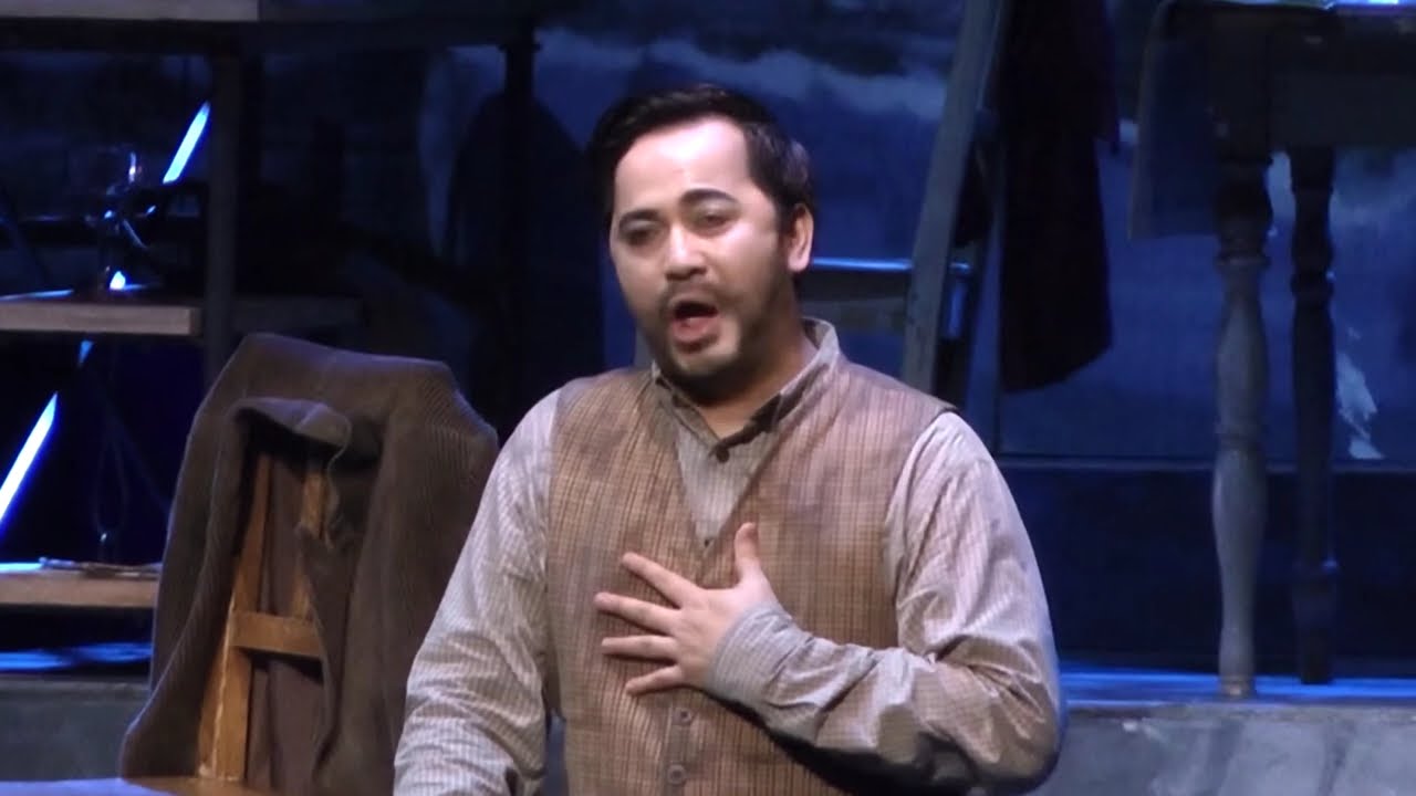 CHE GELIDA MANINA from Puccini's La Boheme by tenor Arthur Espiritu