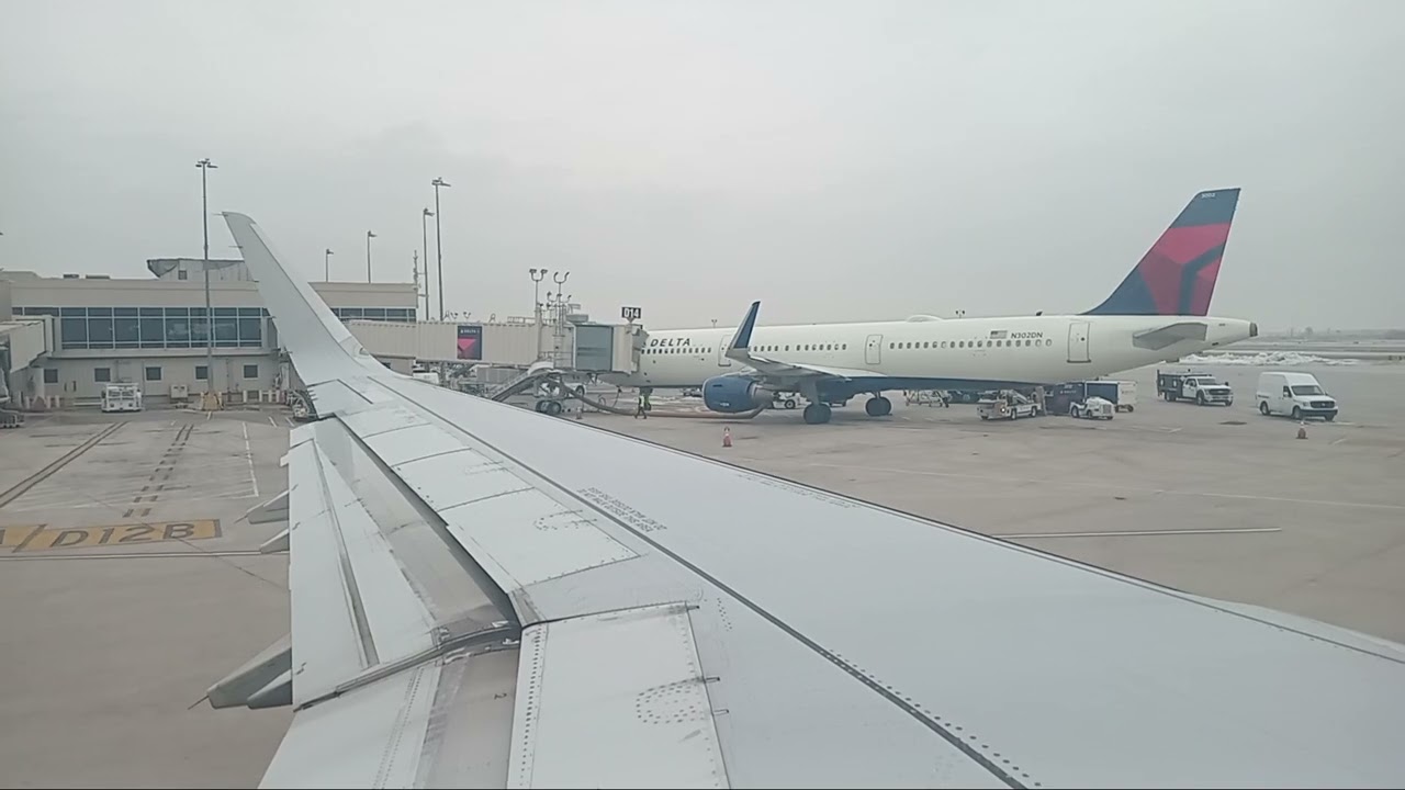 American Airlines A321 Depature Philadelphia - Miami