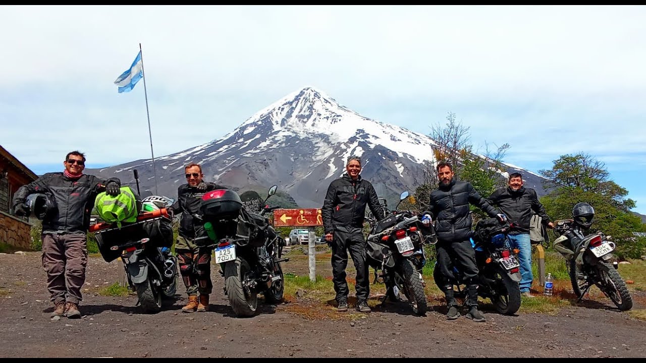 Lago TROMEN , y EL VOLCAN LANIN