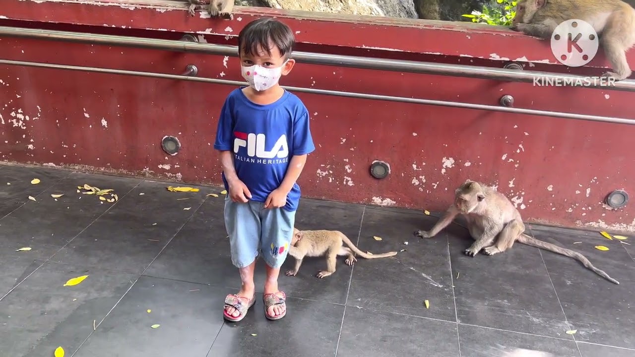 เอ็มกับน้องออยพาเที่ยววัดพระพุทธฉาย