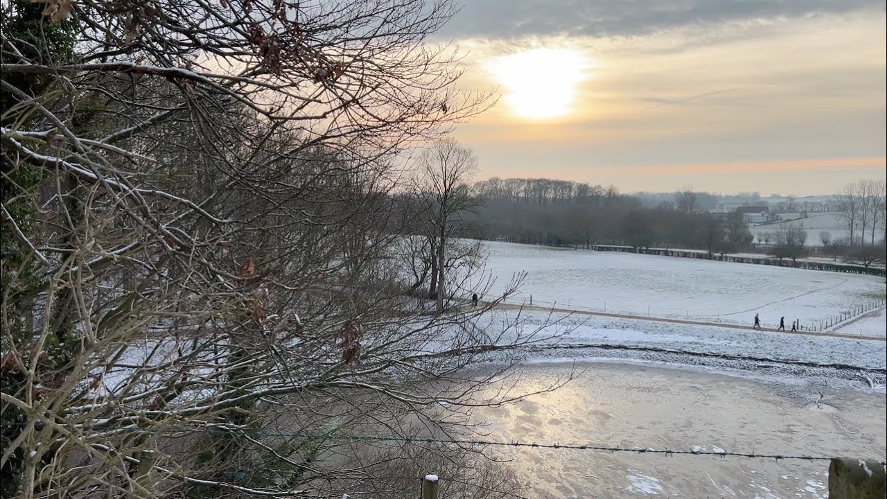 Winterpret en historie in het Pajottenland: Ons bezoek aan Gaasbeek #kasteel #gaasbeek #wandelen