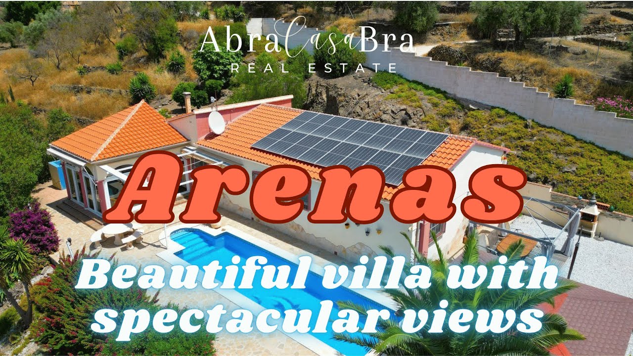 Beautiful villa with spectacular views for sale in Arenas, Málaga