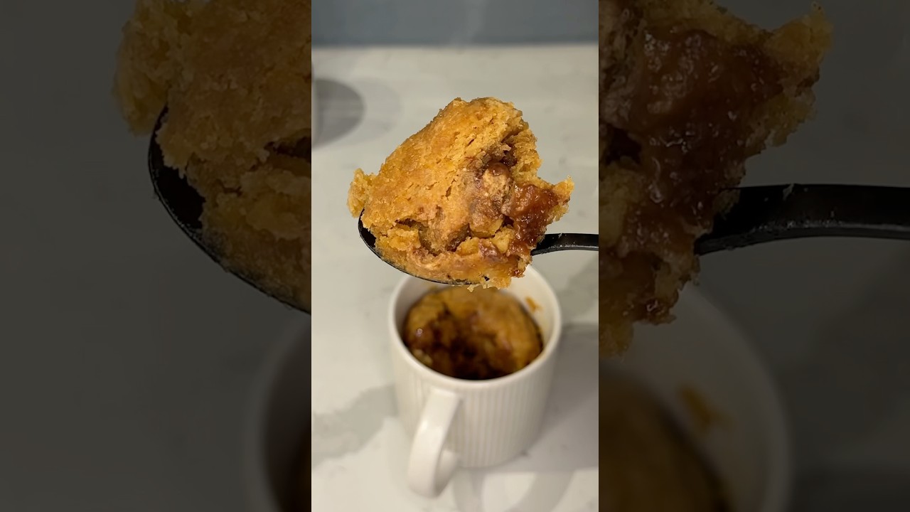 viral 3 ingredient peanut butter mug cake recipe 🥜#recipe #shorts #dessert #peanutbutter #foodhacks