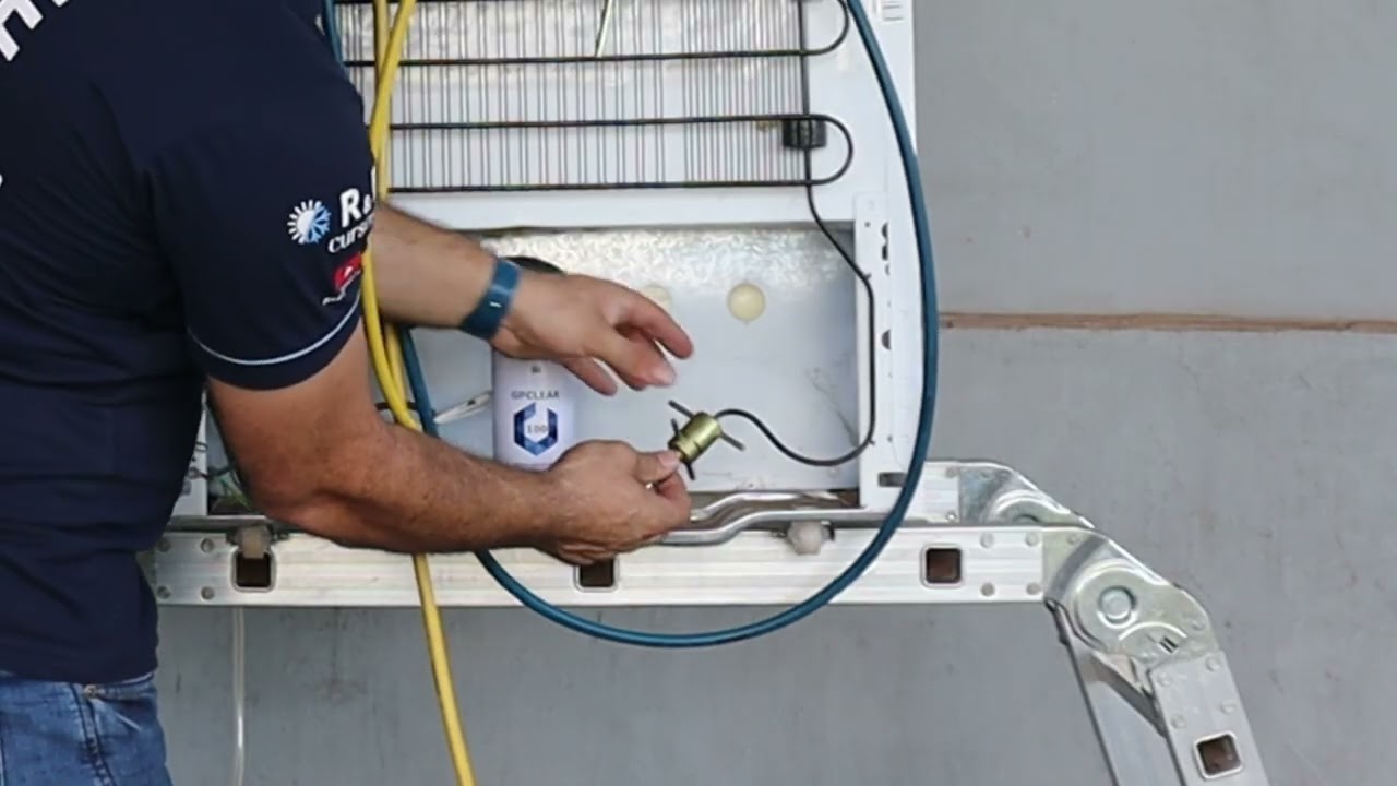 Como limpar  a tubulação de geladeira pós queima do compressor 