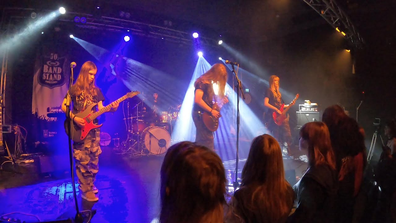 We won't bow, Red-40. Turku Bandstand 2026 in Finland.