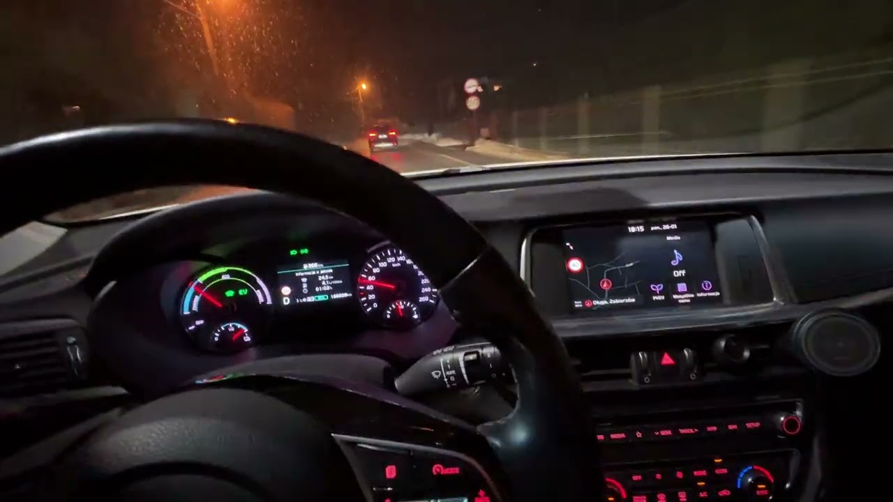 Kia Optima PHEV - porównanie jazdy HEV/EV