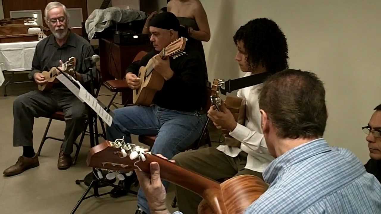Orquesta Jibara Antigua de Puerto Rico- tiple vihuela cuatro y bordonua