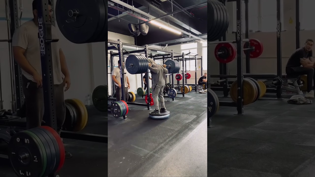 220kg Bosu Ball Squat #fitness