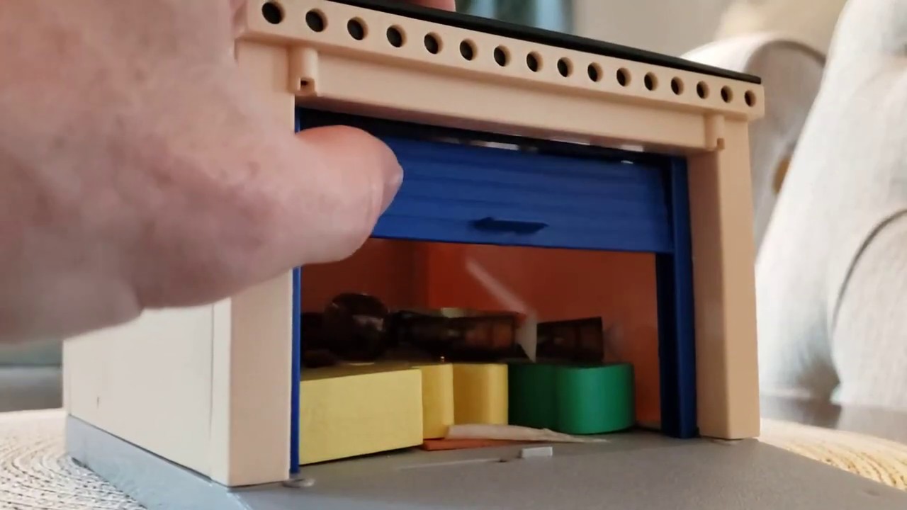 Toy Garage Door Opening and Closing