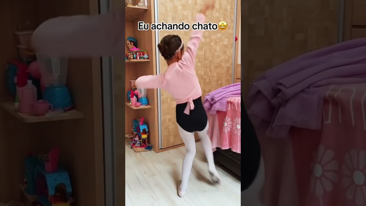 Play na maratona de ensaios para o espet&aacute;culo #malupanchorra #ballerina #ballet #sabado