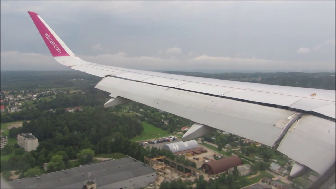 WizzAir Airbus A320-200 | Full landing at Vilnius