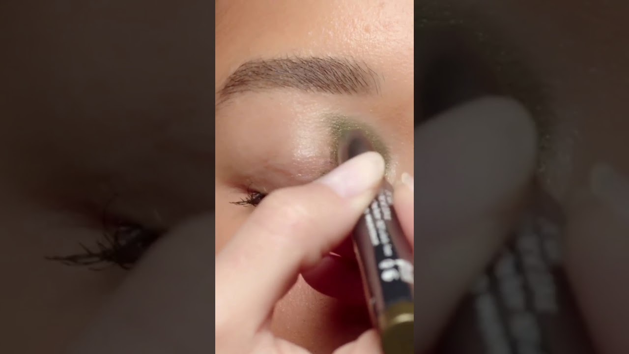 Smoky Eyes verde Kaki con i nuovi OMBRETTI LIFEPROOF di Yves Rocher