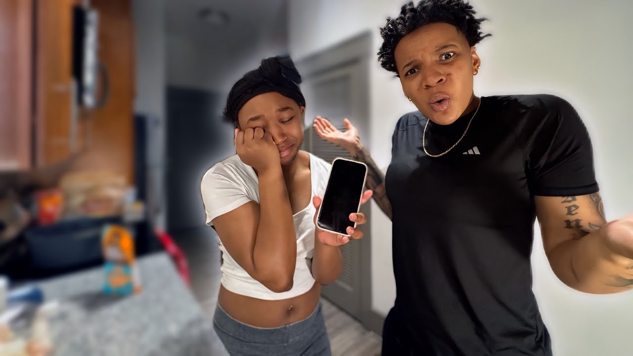 BEING OVERLY JEALOUS TO MY GIRLFRIEND *HILARIOUS* 😂😂