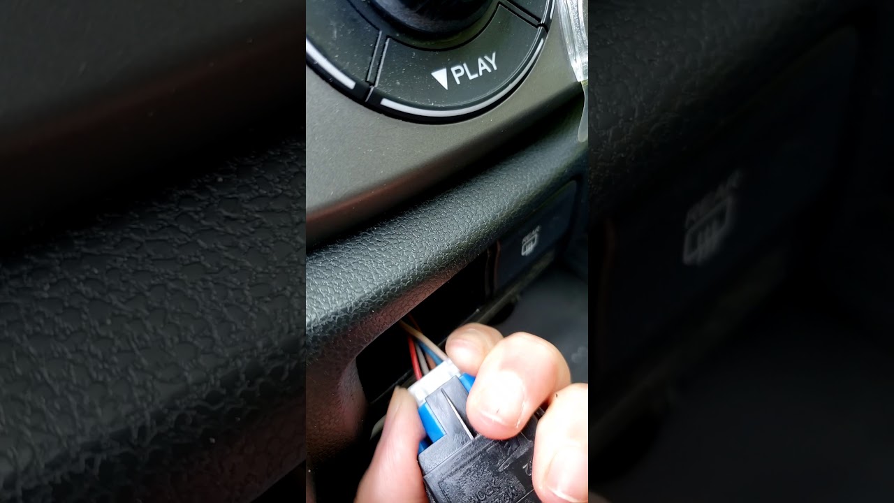 Change A/C button in 2009 Honda Fit