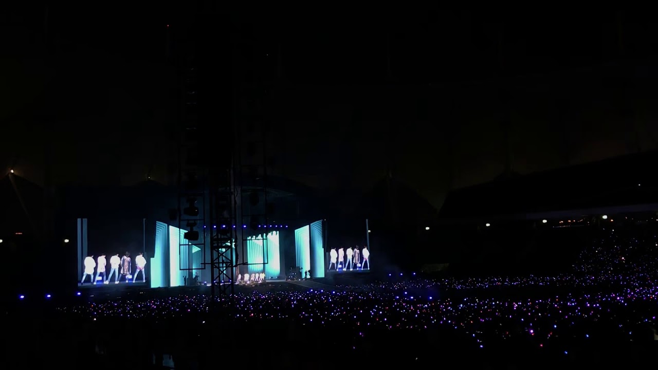 191011 BTS in riyadh | boy with luv ( fancam )