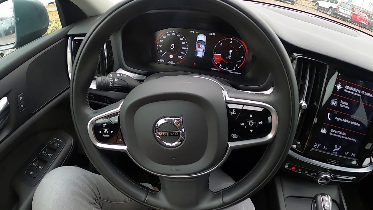 سيارة اختبار العملي من الداخل  Volvo V60