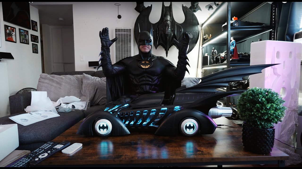 JazzInc Dioramas 1/6 1995 Forever Batmobile Collectible