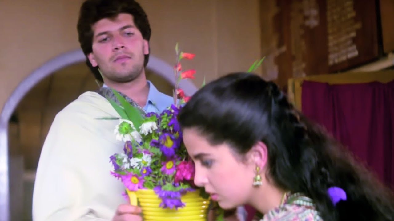Gamla ko hamla kiya to Kamla ko kiss hogaya - Yaad Rakhegi Duniya Movie Part 2 - Aditya Pancholi