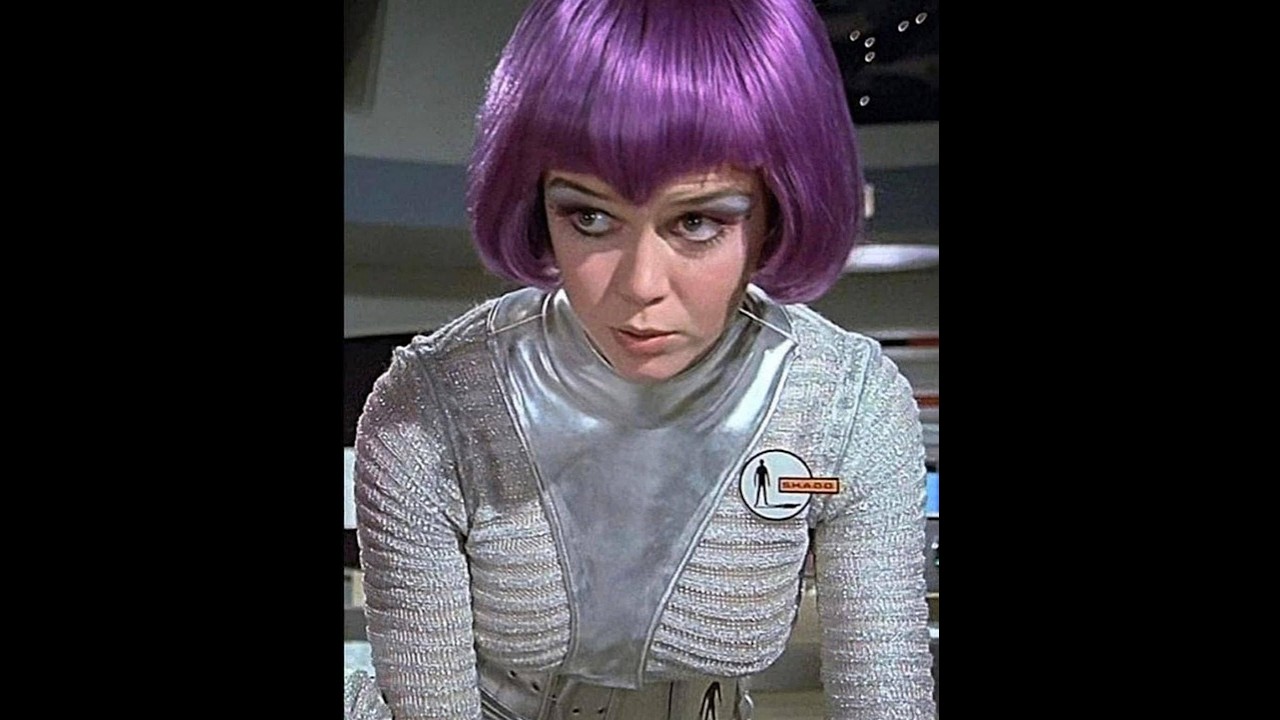 3D Printed Gabrielle Drake as Lt Ellis from UFO 1:1 Scale: Vid #2 - Pelvis, legs and Arms.