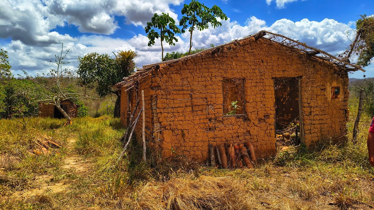 Casinha de sapê ou taipas