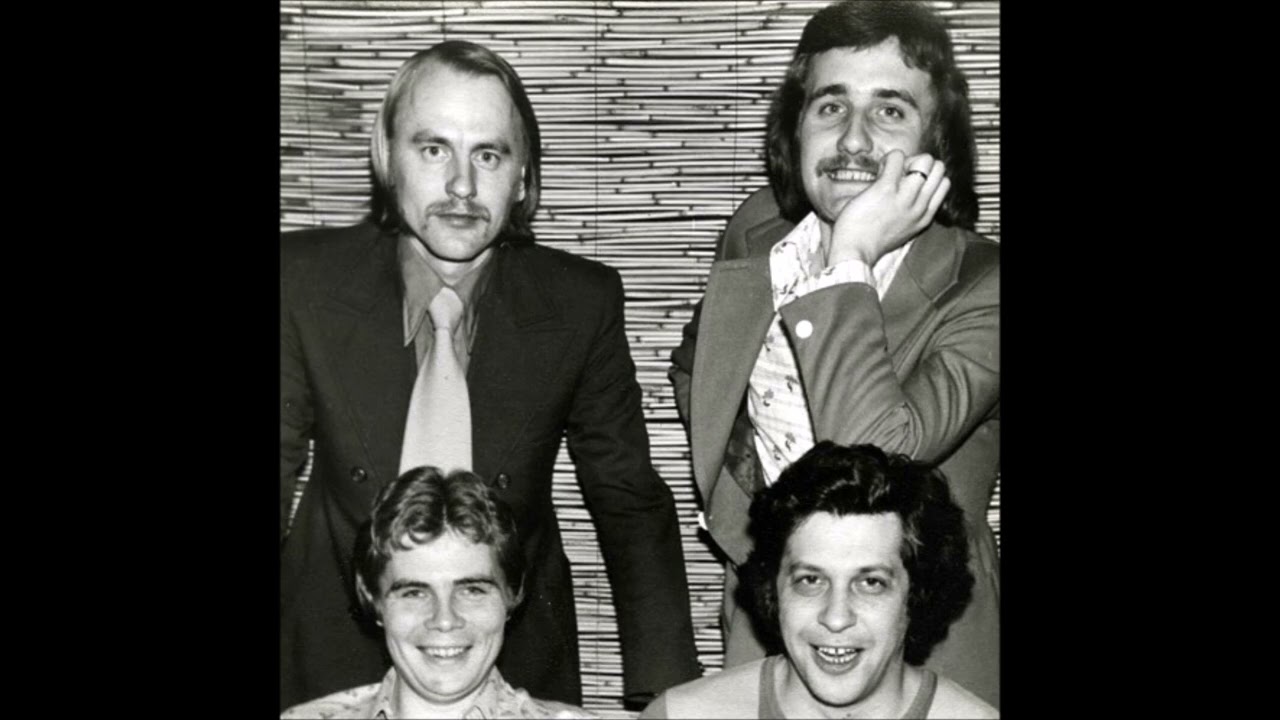 Tarmo Pihlap - Alice ( Smokie - Living next door to Alice )
