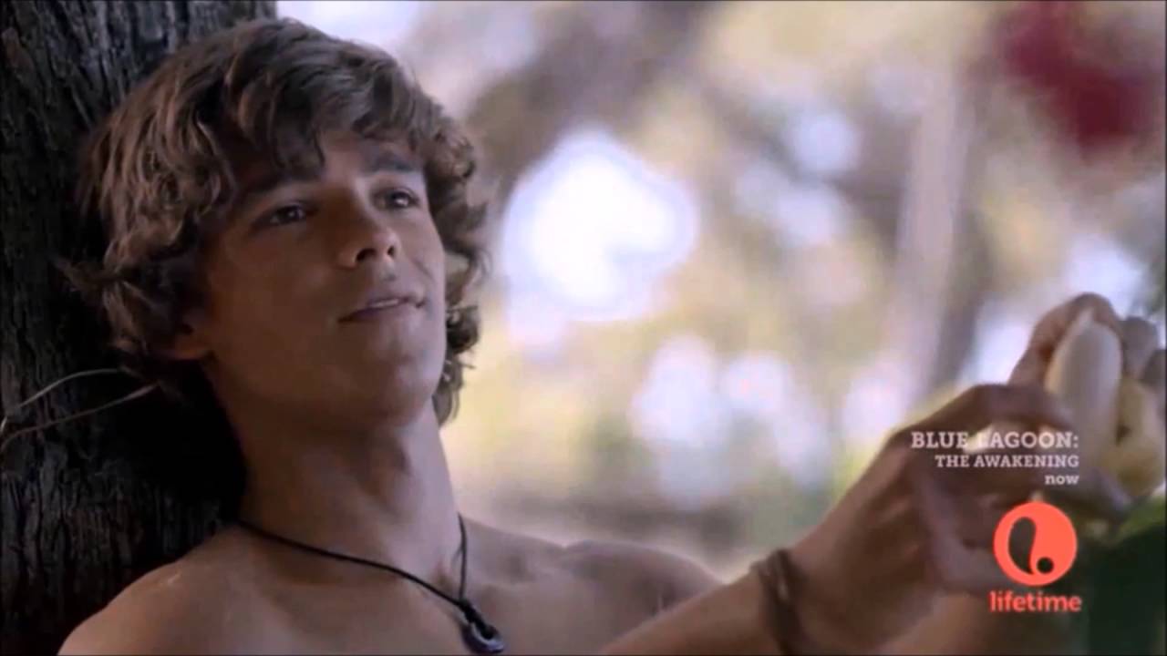 Brenton Thwaites inThe Blue Lagoon