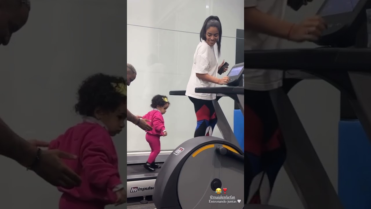 Jefferson Farfan junto a sus hijas.#jeffersonfarf&aacute;n #farandulaperuana