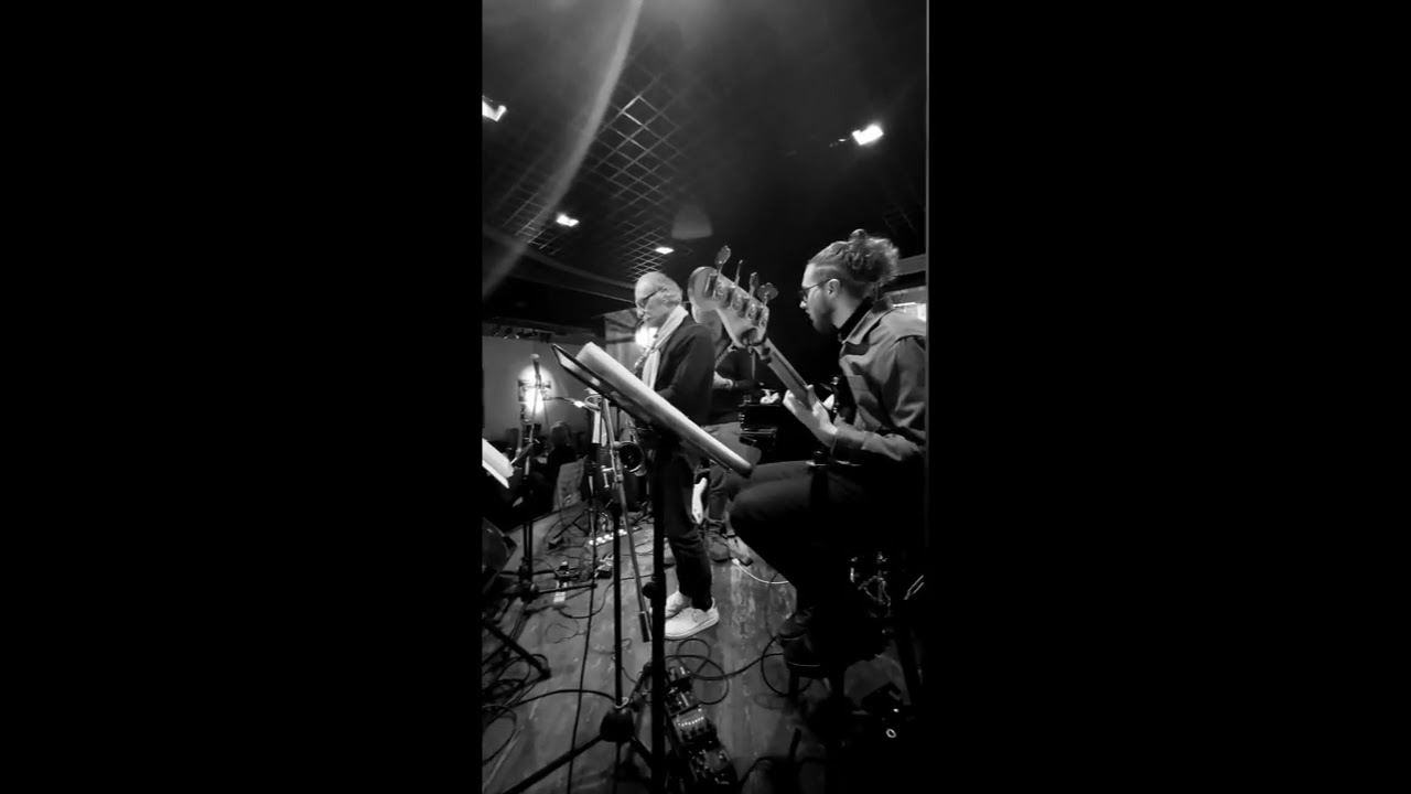 THE PINK PANTHER ( H. Mancini 1963) performed by New Quartet Jazz Band